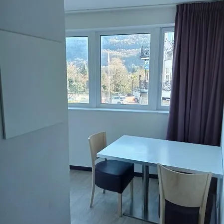 Vue Montagne Apartment *